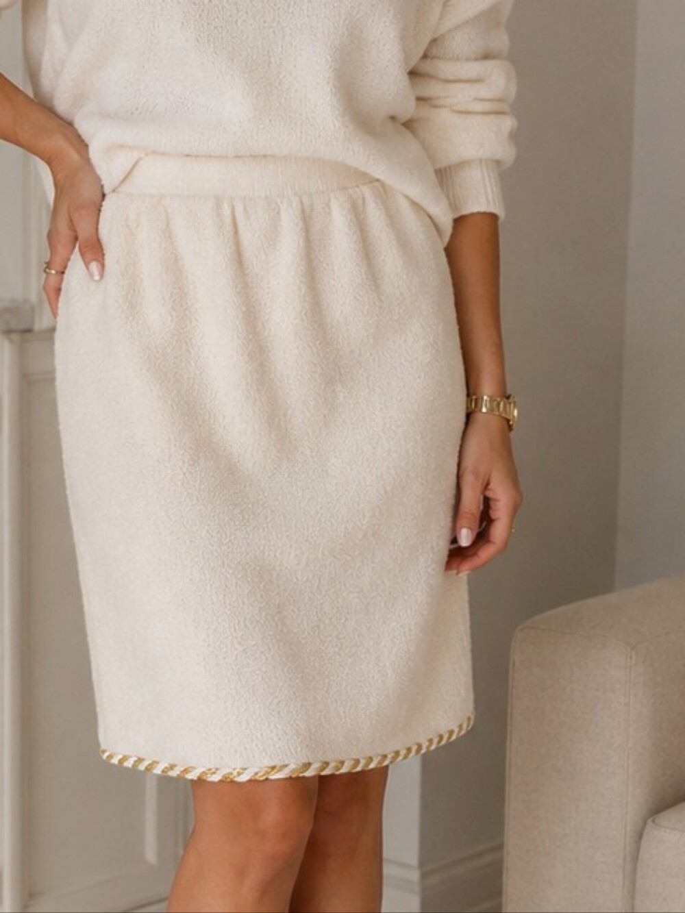 Vintage LIHLI at Saks Fifth Avenue 100% Wool Bouclé Skirt .west 14.5"lenght19"